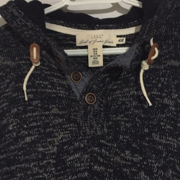 H&M sweater with hoodie size Medium - Picture 3 of 10